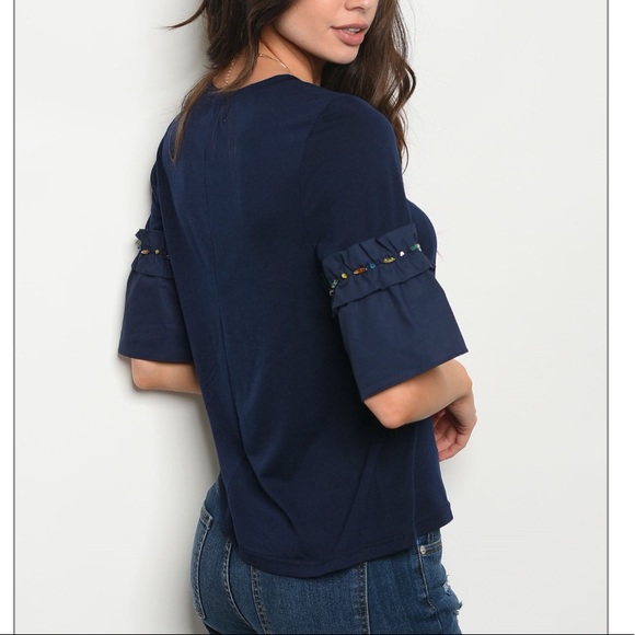 ☕️Lovely Bell Sleeve Top🌟 - Picture 4 of 4